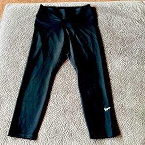 Nike DRI-FIT Women’s Leggings Size Medium